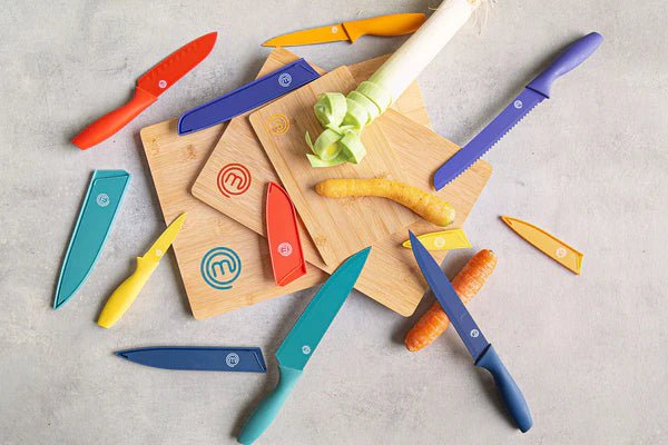 KNIFE & BOARD SET 6PCS