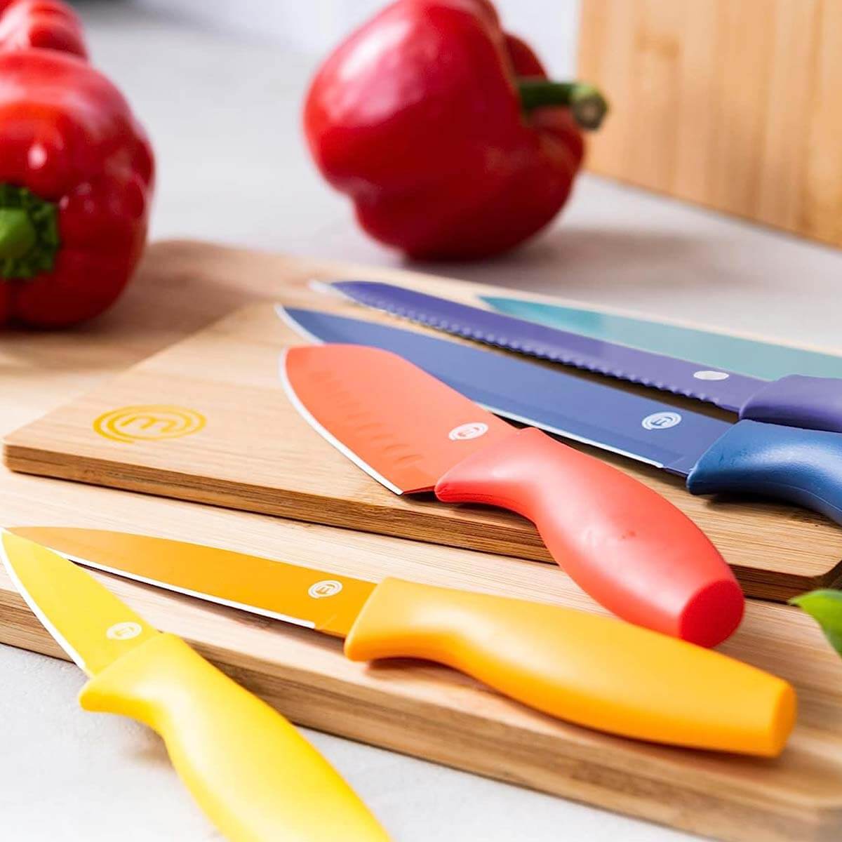 KNIFE & BOARD SET 6PCS