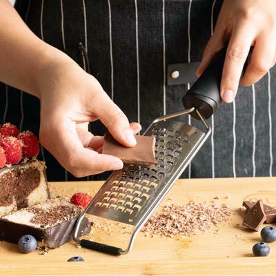 HANDHELD GRATER